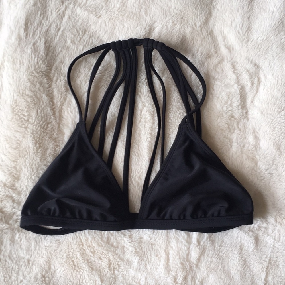 Black bikini top